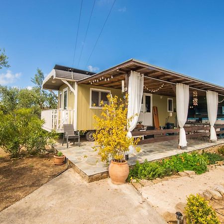 Hakuna Matata Holidays Wooden Lodge With Airco & Pool In Greek Olive Grove Метони Экстерьер фото