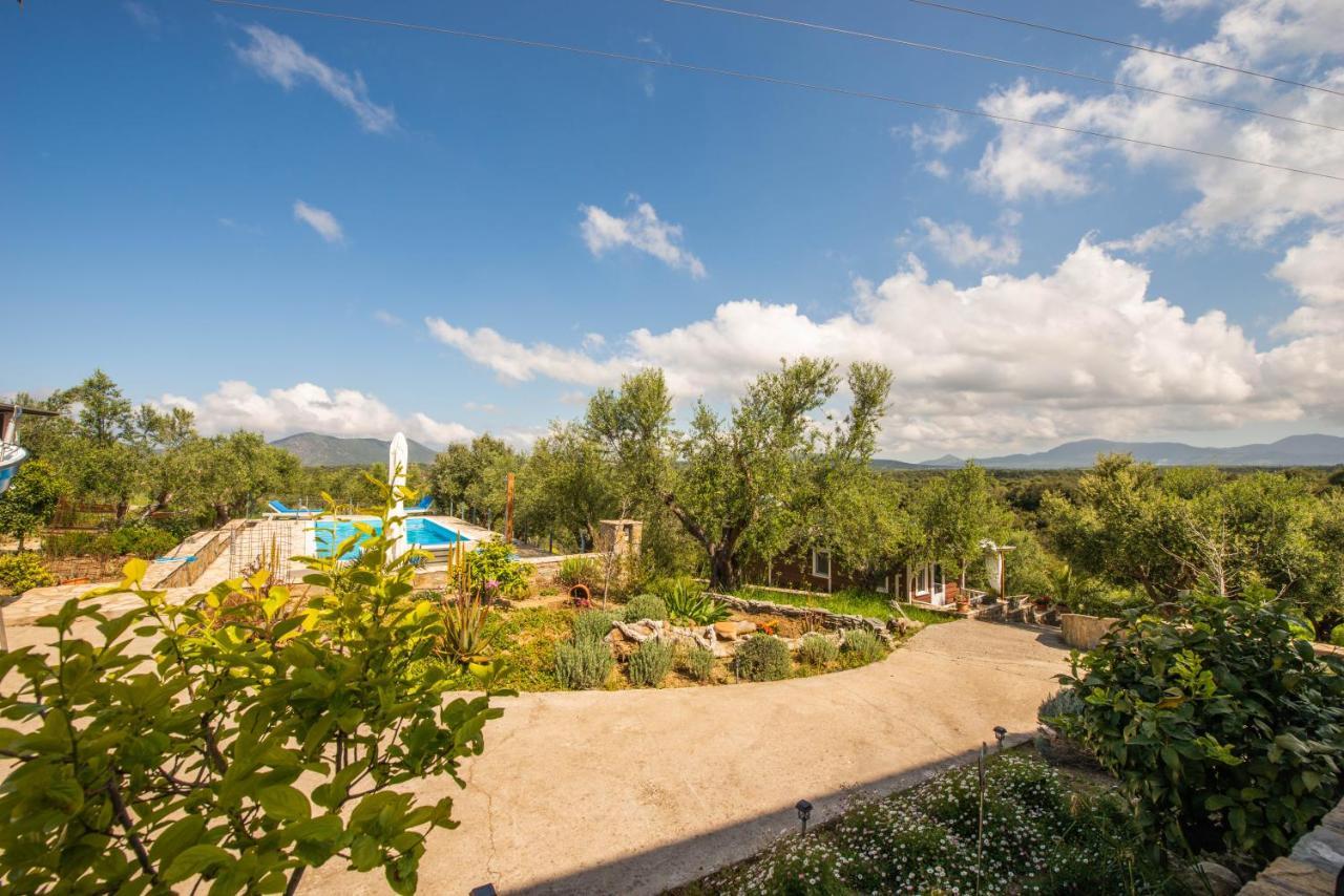 Hakuna Matata Holidays Wooden Lodge With Airco & Pool In Greek Olive Grove Метони Экстерьер фото