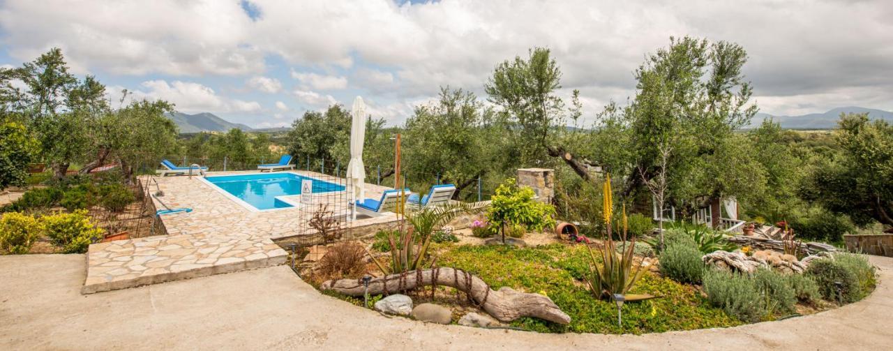 Hakuna Matata Holidays Wooden Lodge With Airco & Pool In Greek Olive Grove Метони Экстерьер фото