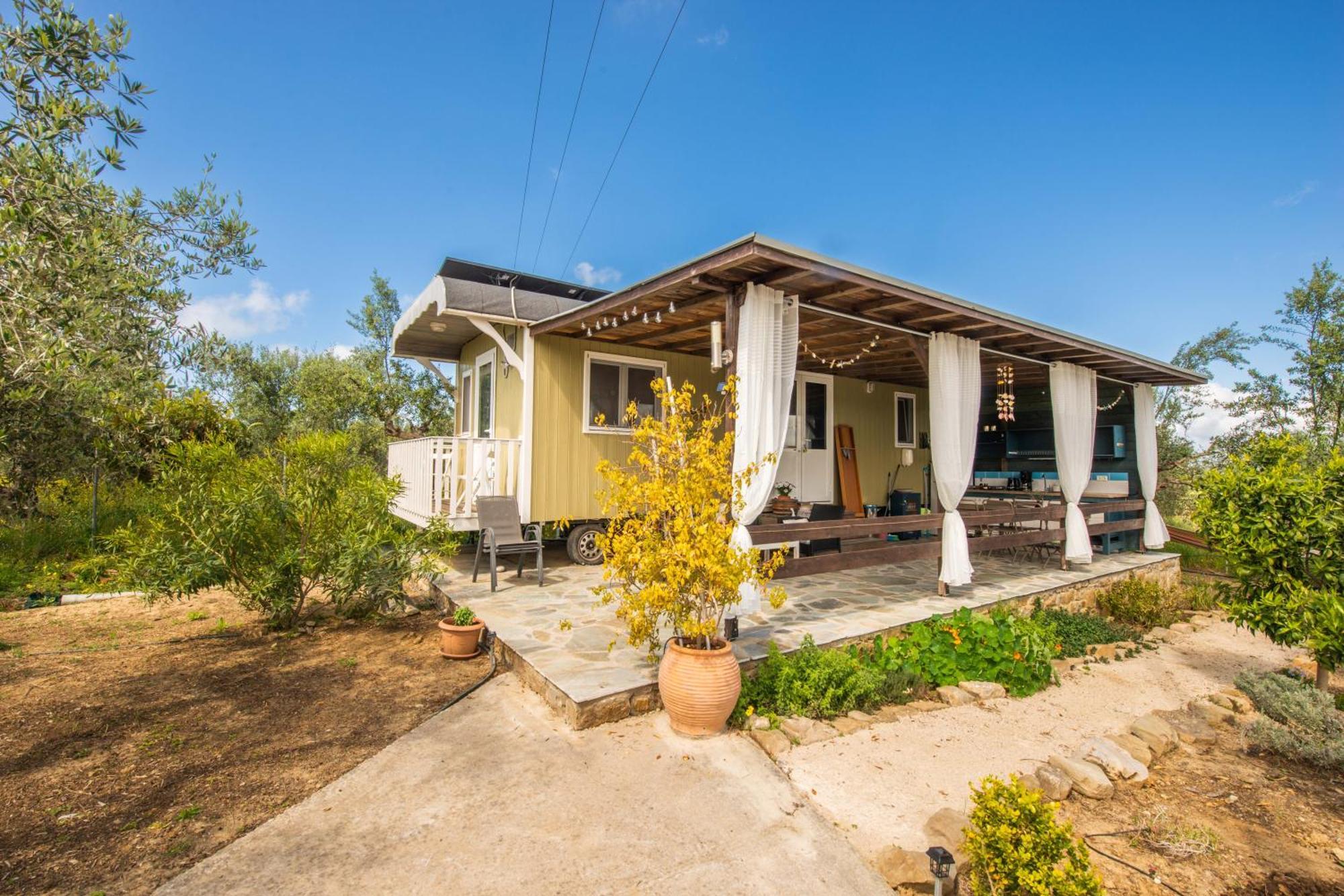Hakuna Matata Holidays Wooden Lodge With Airco & Pool In Greek Olive Grove Метони Экстерьер фото